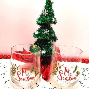 "Tis The Season" Wine Glasses